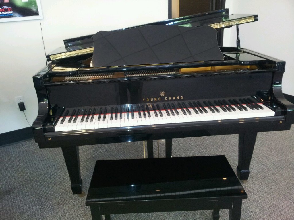 value of a 1988 young chang baby grand piano