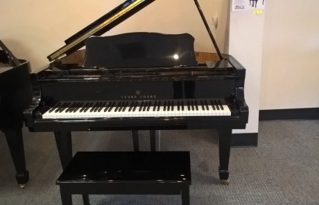 Used Young Chang Baby Grand Piano